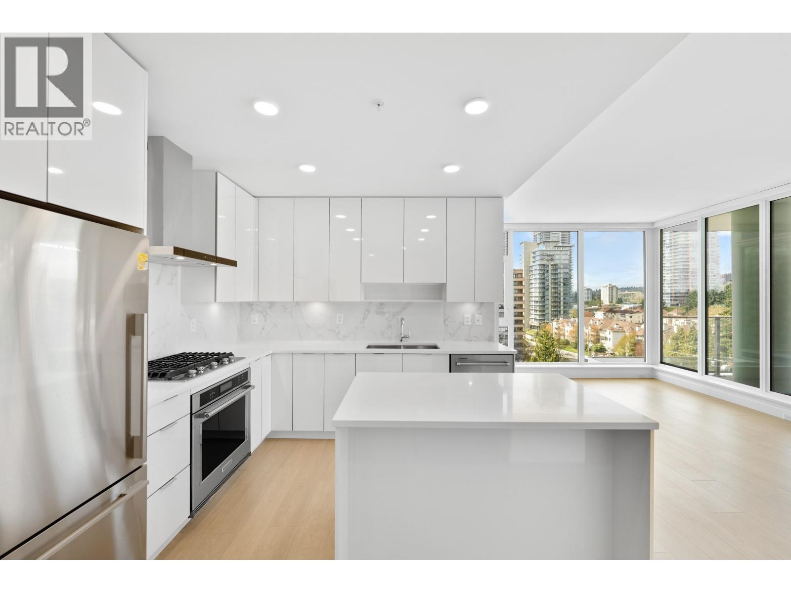 608 555 Sydney Avenue, Coquitlam, British Columbia  V3K 0G5 - Photo 23 - R3115532