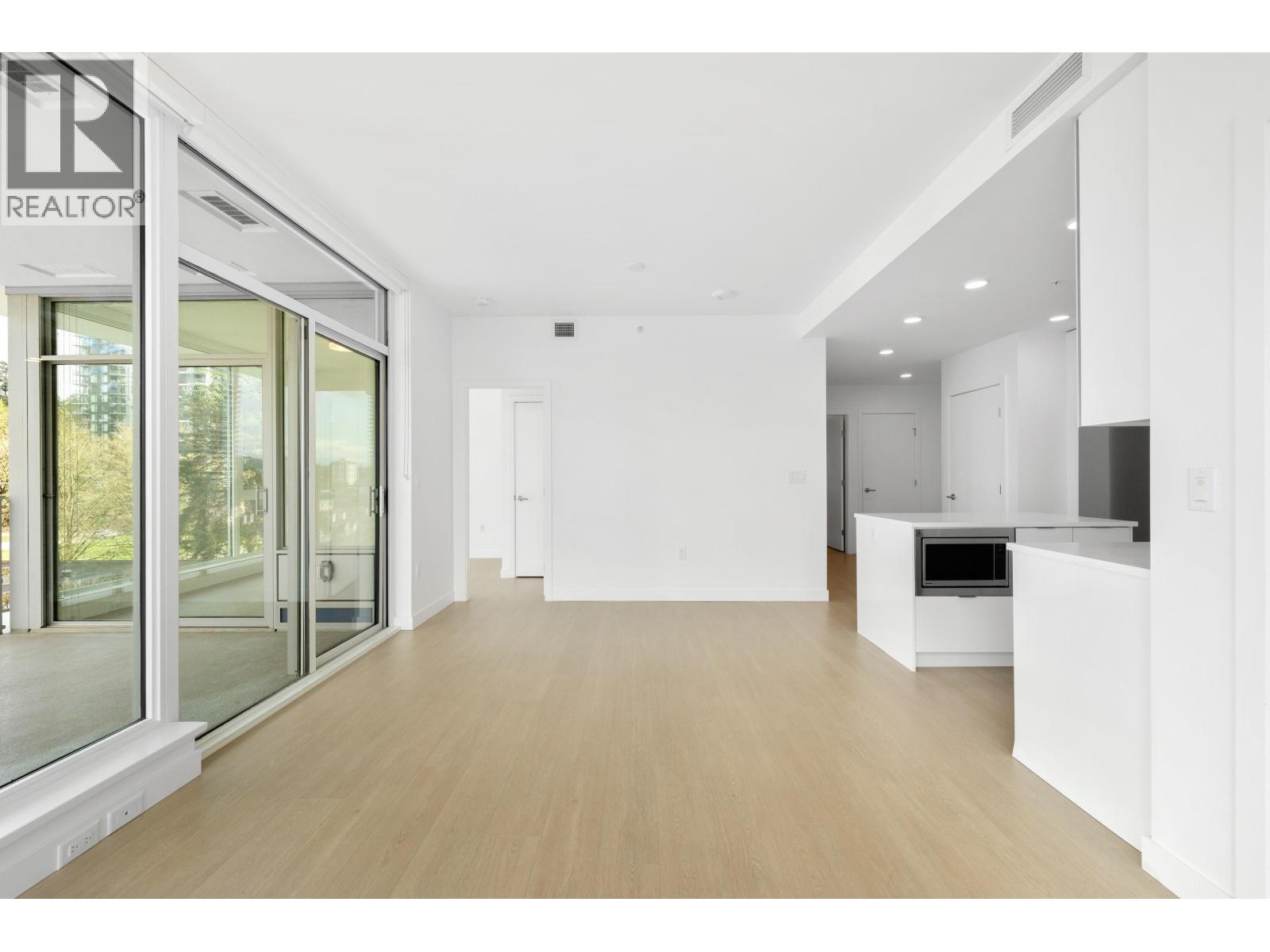 608 555 Sydney Avenue, Coquitlam, British Columbia  V3K 0G5 - Photo 33 - R3115532