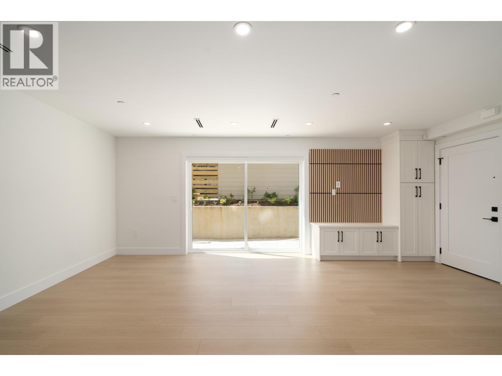 4832 Duchess Street, Vancouver, British Columbia  V5R 3L6 - Photo 7 - R3115578