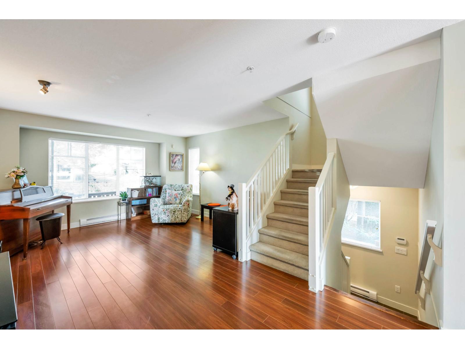 1 20038 70 Avenue, Langley, British Columbia  V2Y 0B4 - Photo 4 - R3115097