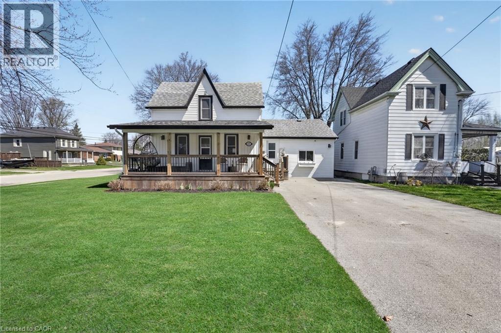 127 CROSS Street W, Dunnville, Ontario