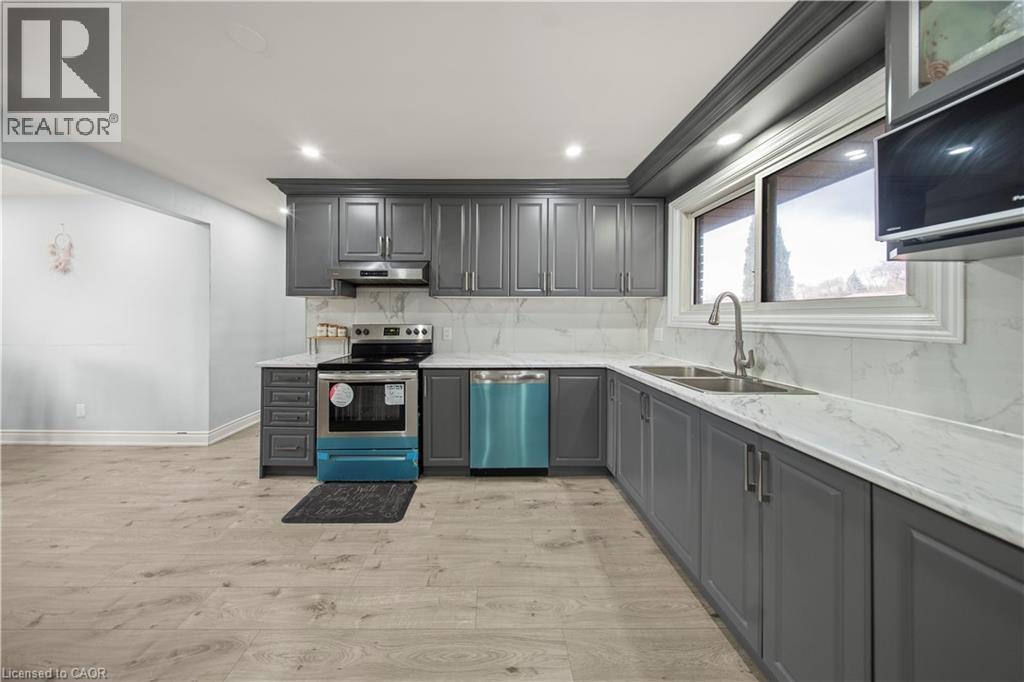 42 Tupper Crescent, Kitchener, Ontario  N2B 2X9 - Photo 6 - 40823668