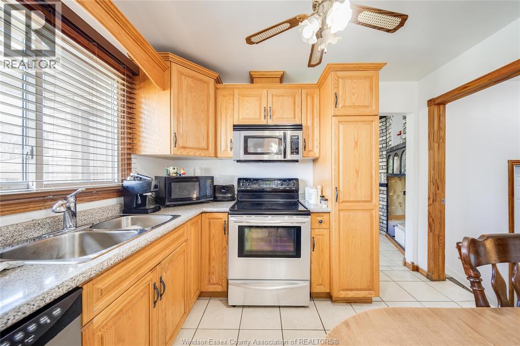 12 Bennie Avenue, Leamington, Ontario   - Photo 18 - 26008832