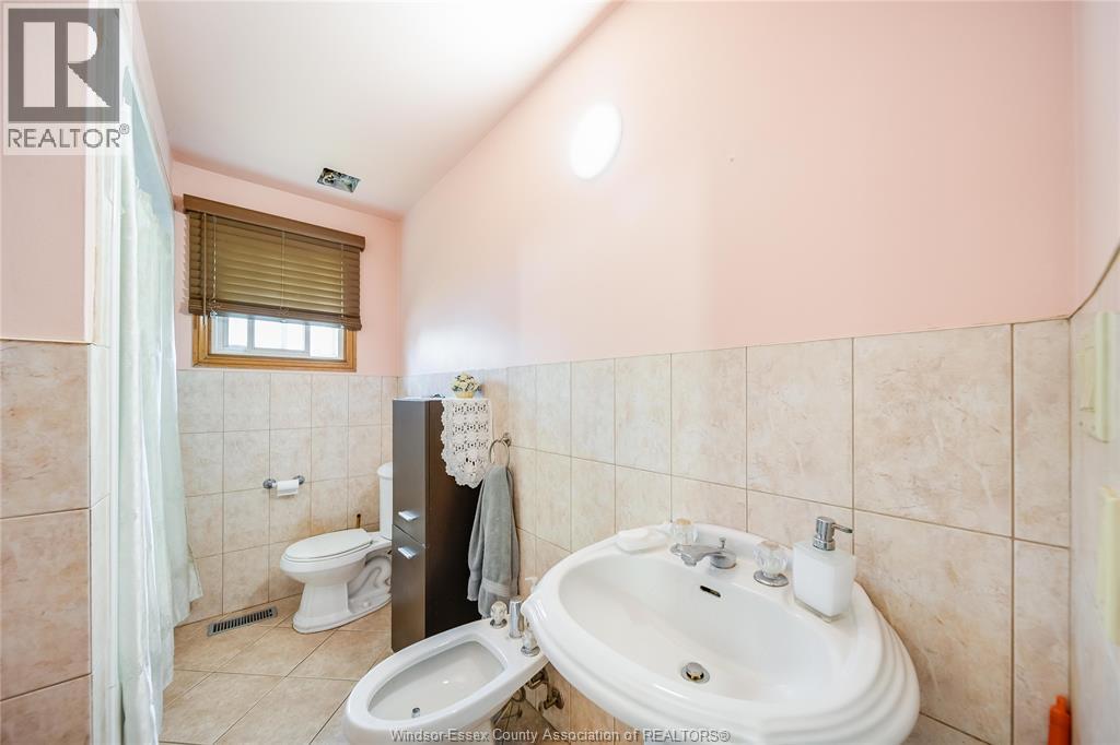 12 Bennie Avenue, Leamington, Ontario   - Photo 25 - 26008832