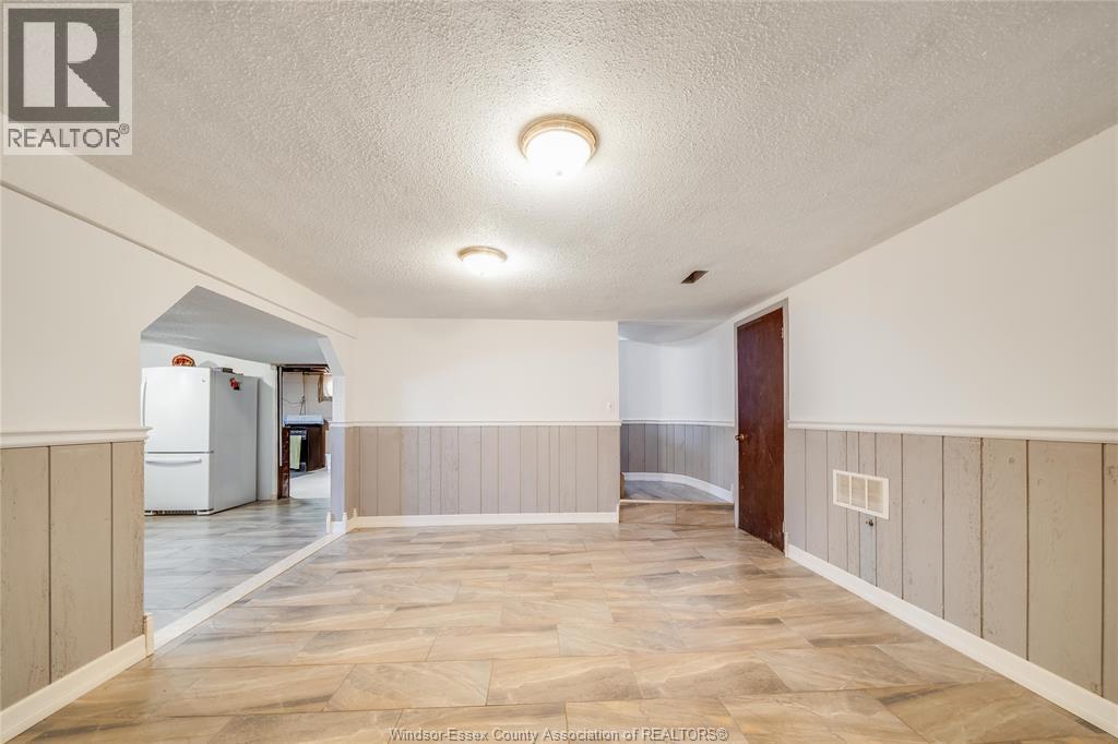 12 Bennie Avenue, Leamington, Ontario   - Photo 31 - 26008832