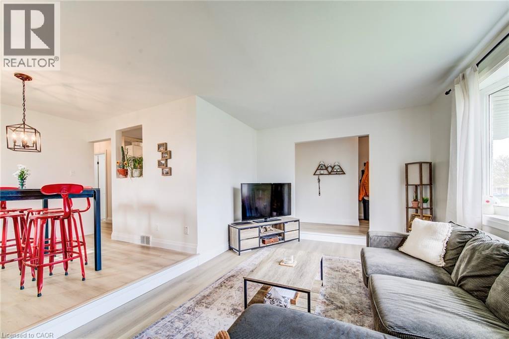 183 Dinison Crescent, Kitchener, Ontario  N2E 2S6 - Photo 10 - 40823201