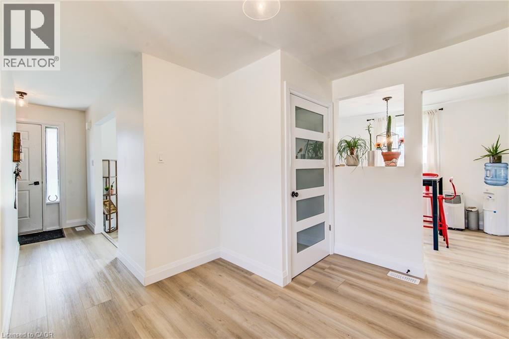 183 Dinison Crescent, Kitchener, Ontario  N2E 2S6 - Photo 13 - 40823201