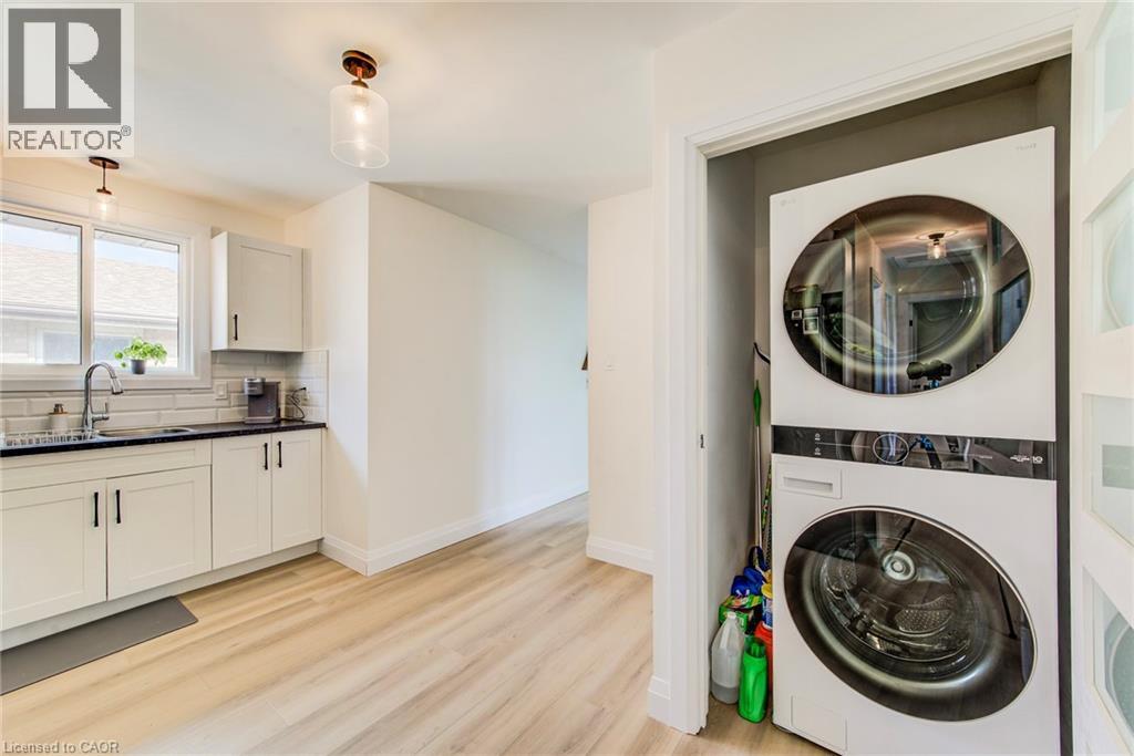 183 Dinison Crescent, Kitchener, Ontario  N2E 2S6 - Photo 16 - 40823201