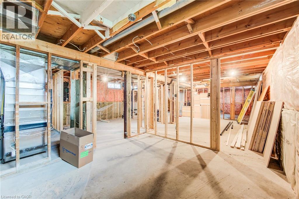 183 Dinison Crescent, Kitchener, Ontario  N2E 2S6 - Photo 24 - 40823201