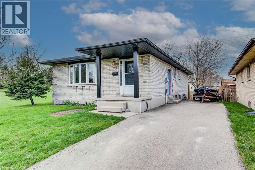 183 Dinison Crescent, Kitchener, Ontario  N2E 2S6 - Photo 4 - 40823201
