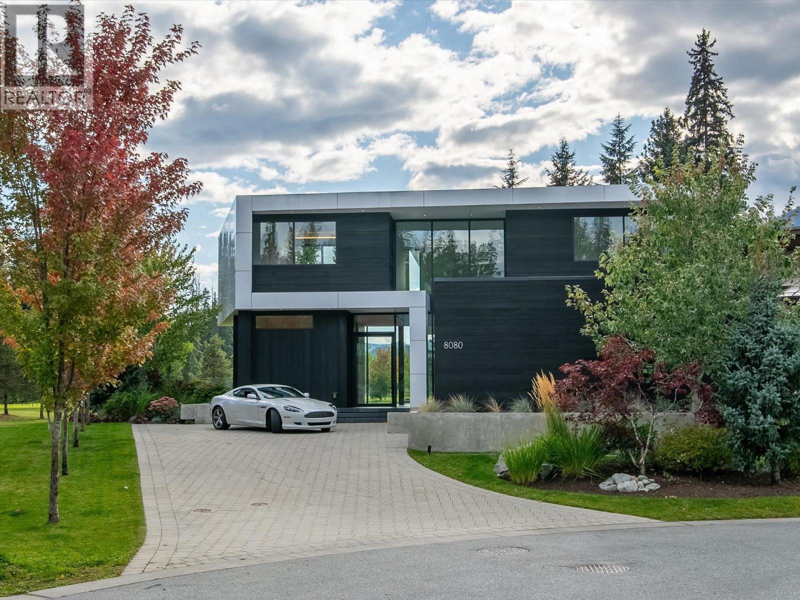 8080 Cypress Place, Whistler, British Columbia  V8E 1J9 - Photo 36 - R3077313