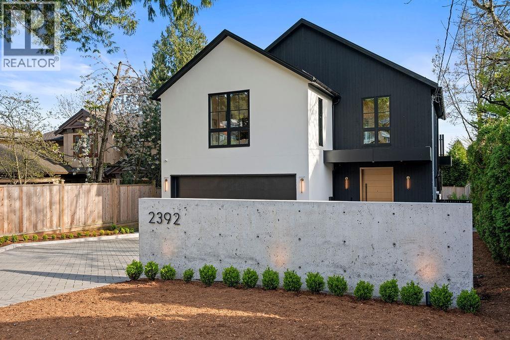 2392 Lawson Avenue, West Vancouver, British Columbia  V7V 2E6 - Photo 3 - R3115544