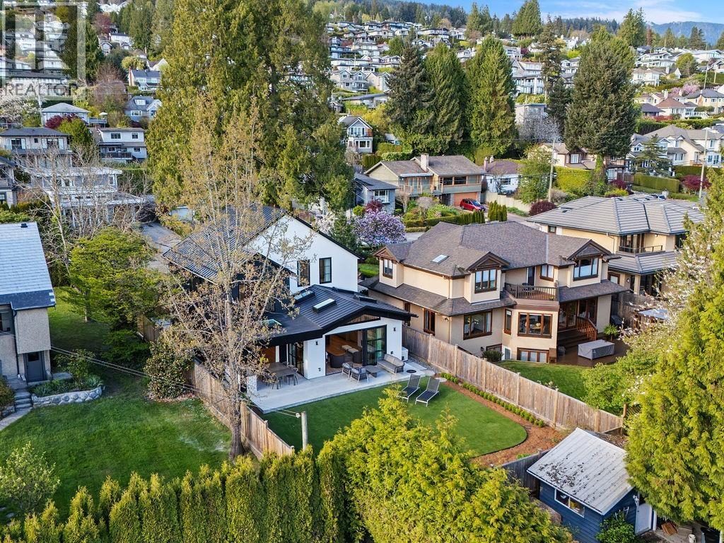 2392 Lawson Avenue, West Vancouver, British Columbia  V7V 2E6 - Photo 39 - R3115544