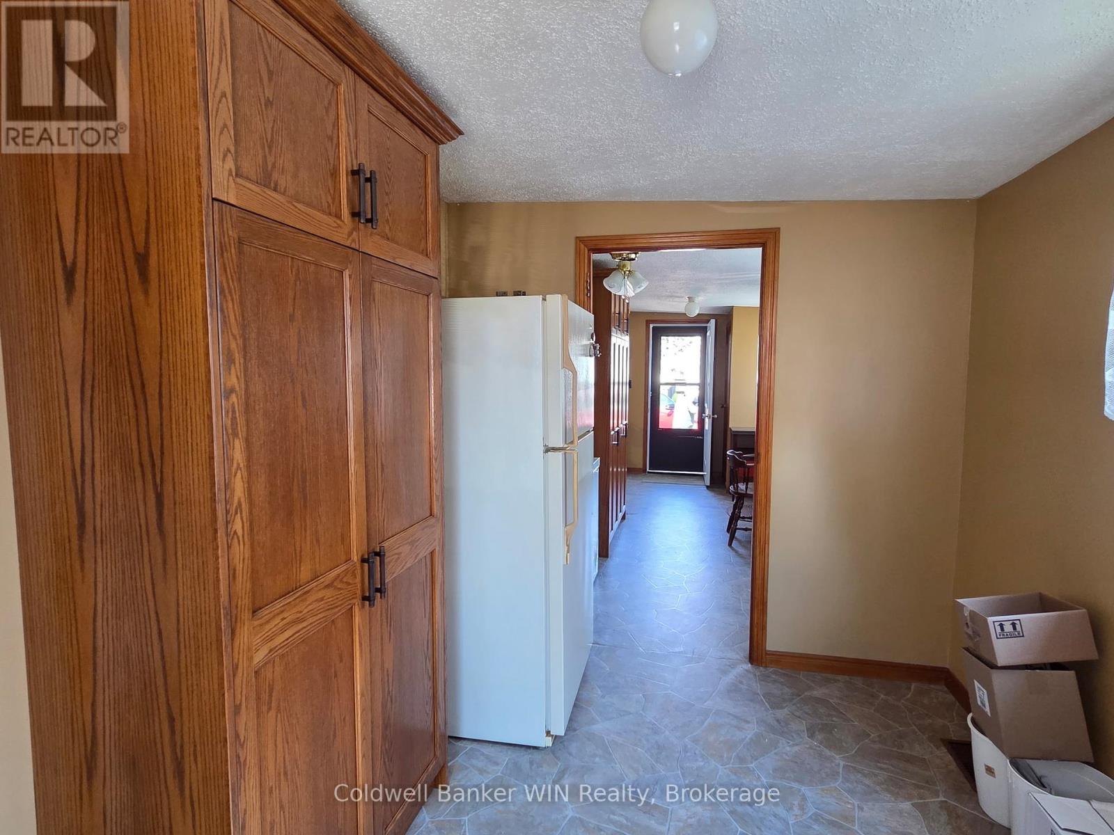 19 York Mews, Minto, Ontario  N0G 2P0 - Photo 6 - X13042056