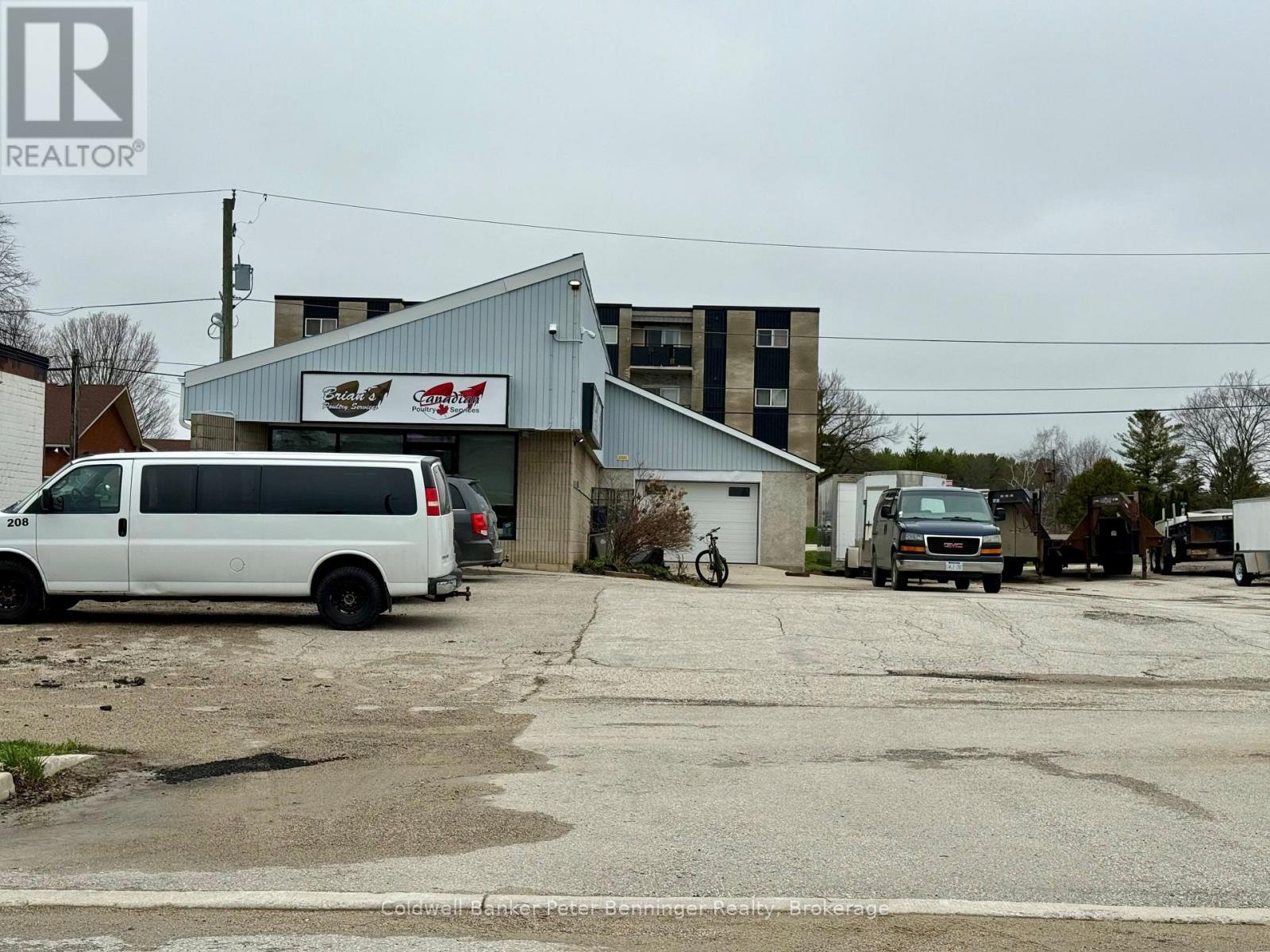 594 11th Street, Hanover, Ontario  N4N 1T5 - Photo 3 - X13042080