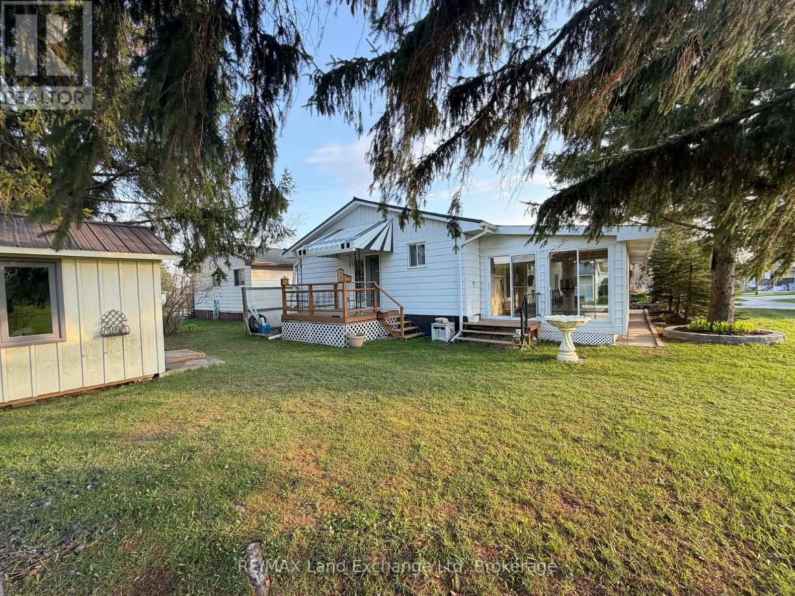 44 Briarwood Crescent, North Huron, Ontario  N0G 2W0 - Photo 17 - X13042108