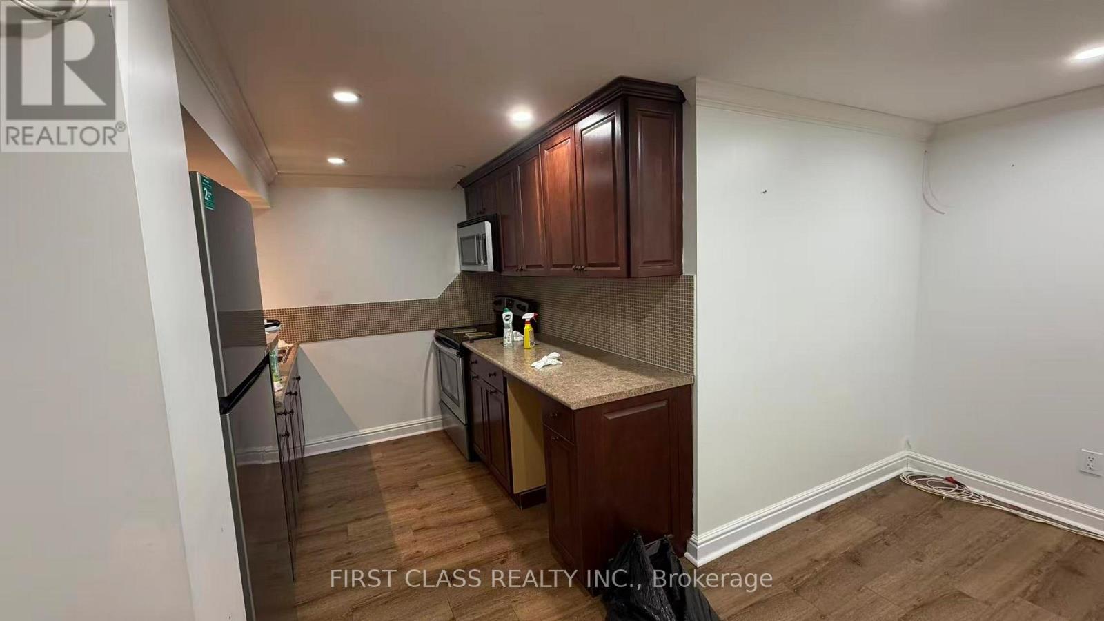 109 Goulding Avenue, Toronto, Ontario  M2M 1L3 - Photo 14 - C13042042