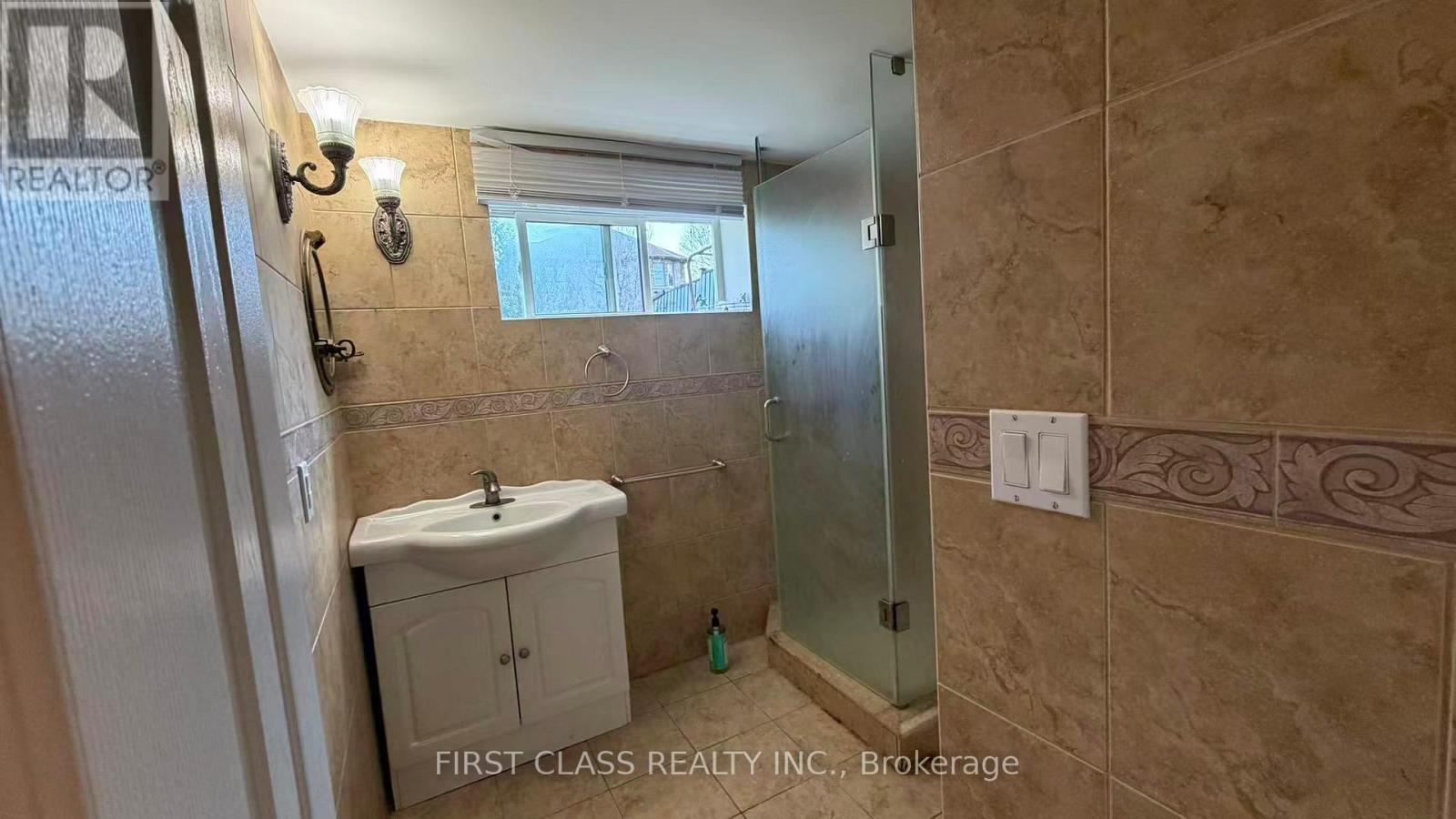 109 Goulding Avenue, Toronto, Ontario  M2M 1L3 - Photo 16 - C13042042