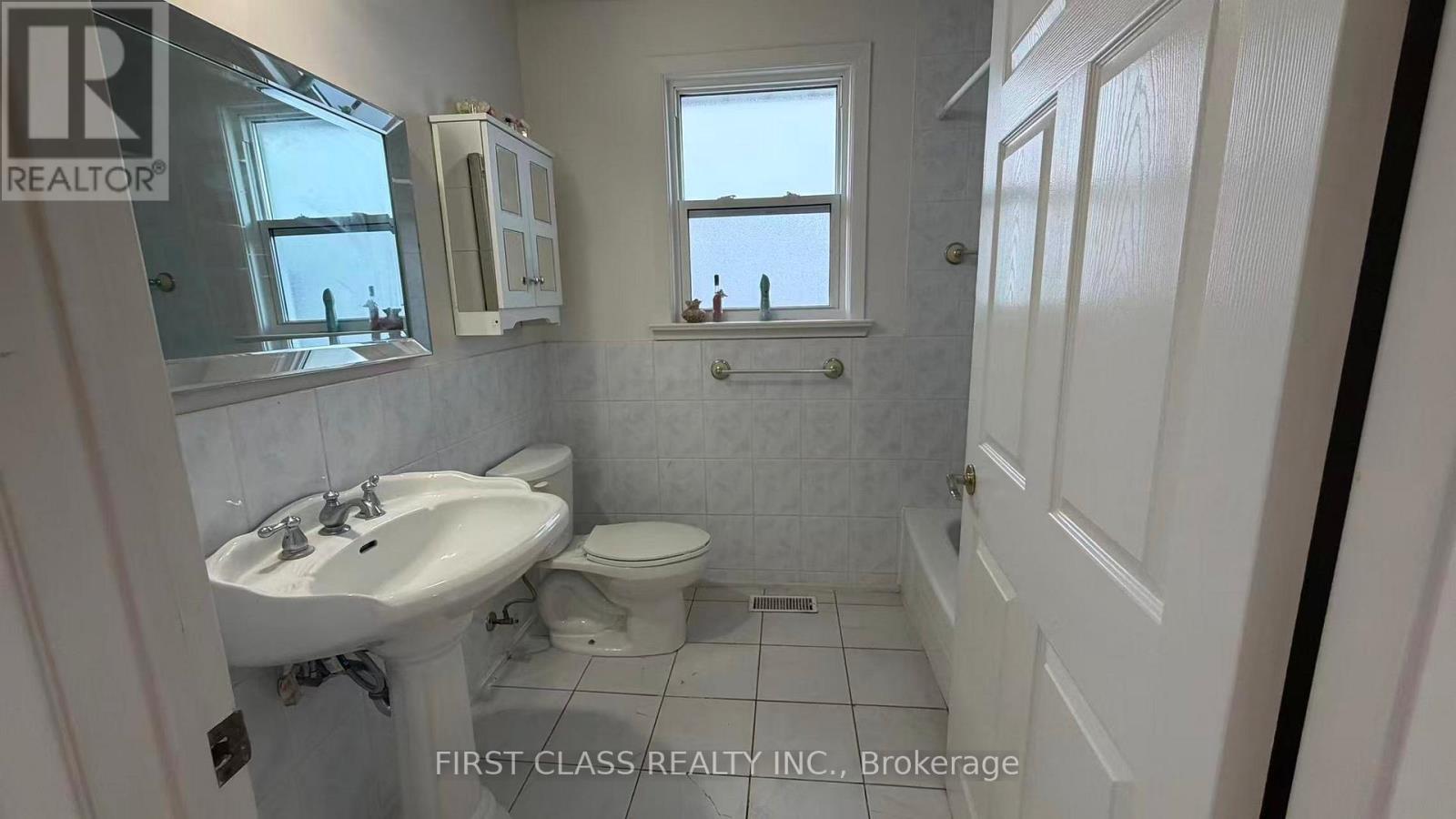 109 Goulding Avenue, Toronto, Ontario  M2M 1L3 - Photo 9 - C13042042