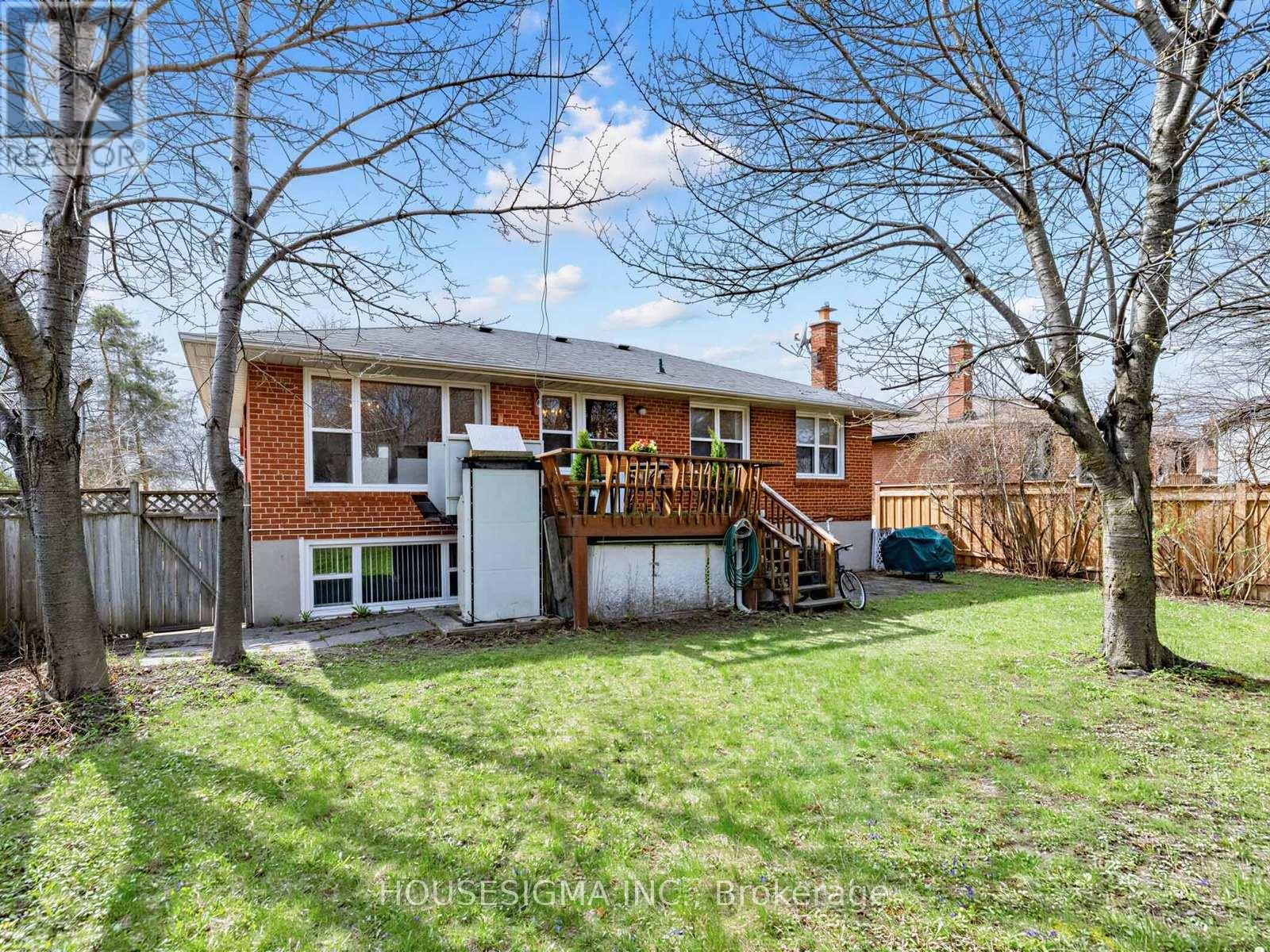 169 Sloane Avenue, Toronto, Ontario  M4A 2C2 - Photo 29 - C13042096