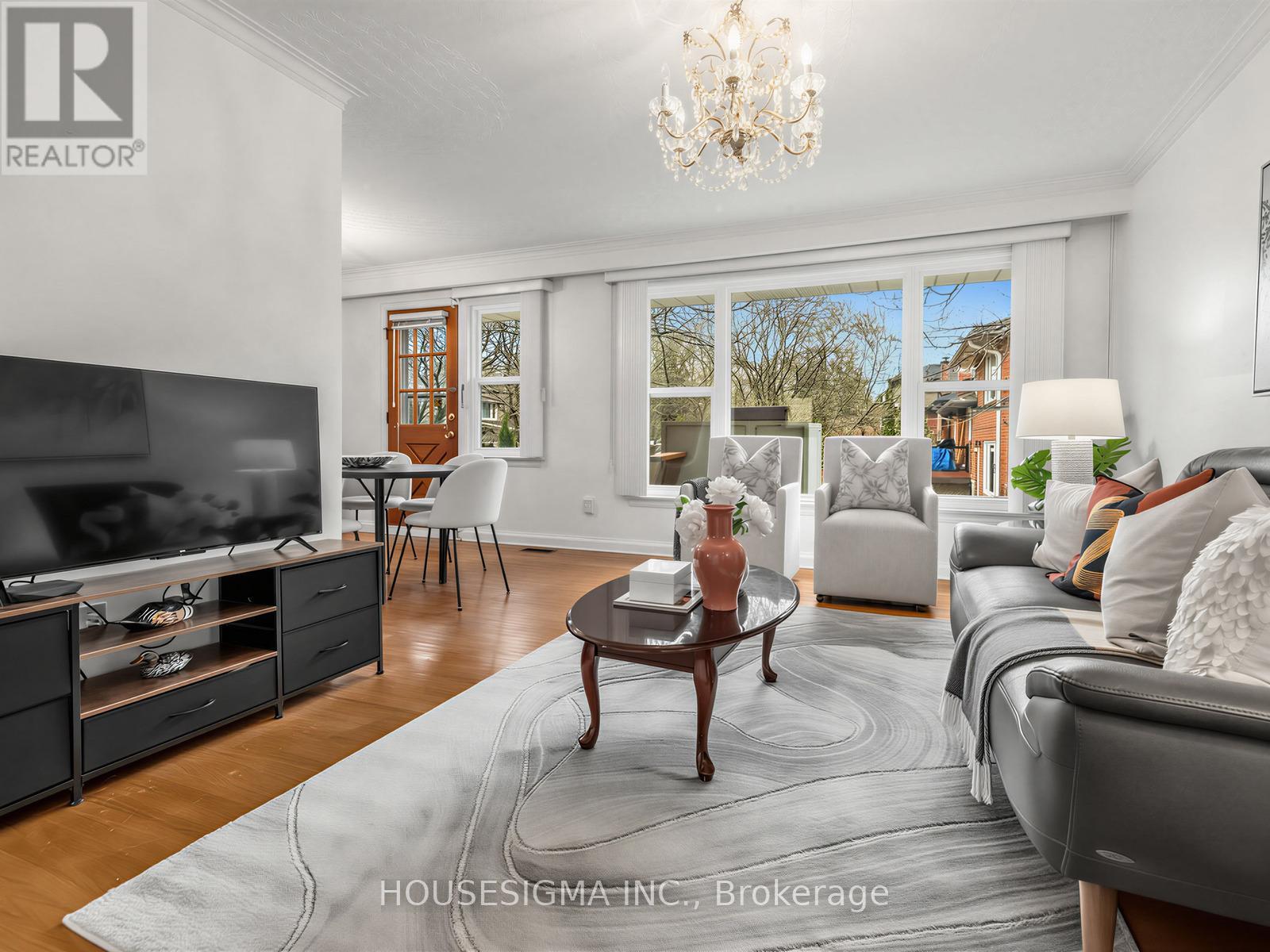 169 Sloane Avenue, Toronto, Ontario  M4A 2C2 - Photo 6 - C13042096