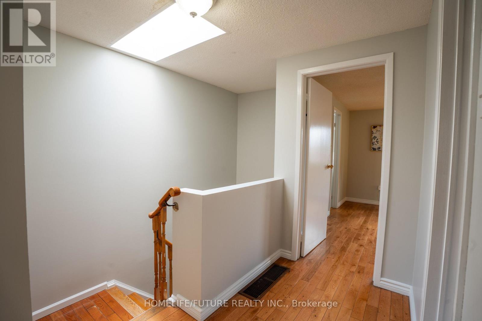 25 Shady Hollow Drive, Toronto, Ontario  M1V 2X3 - Photo 18 - E13042072