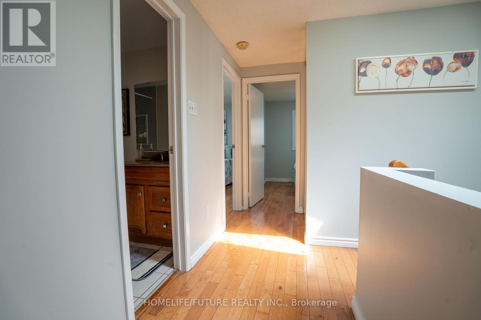 25 Shady Hollow Drive, Toronto, Ontario  M1V 2X3 - Photo 23 - E13042072