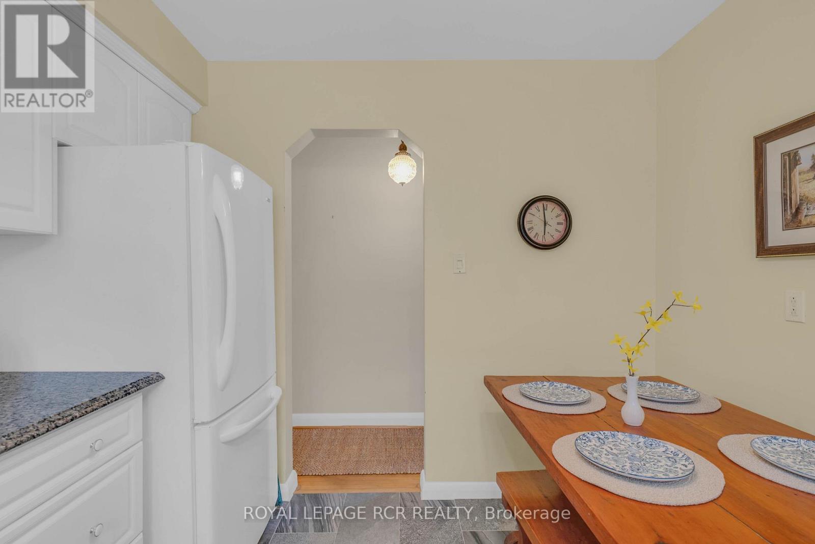 32 Beacon Road, Toronto, Ontario  M1P 1G7 - Photo 17 - E13042082