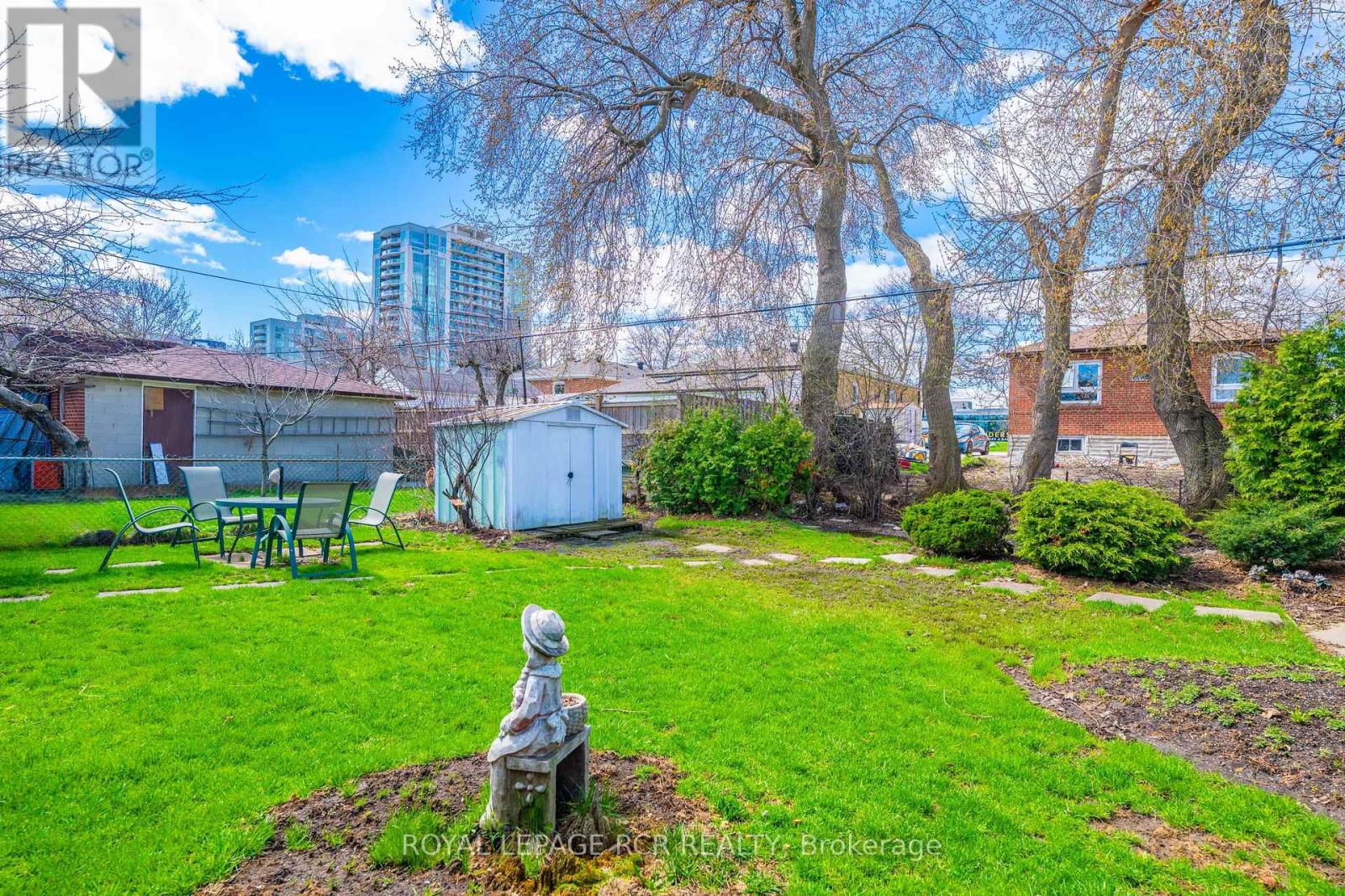 32 Beacon Road, Toronto, Ontario  M1P 1G7 - Photo 36 - E13042082