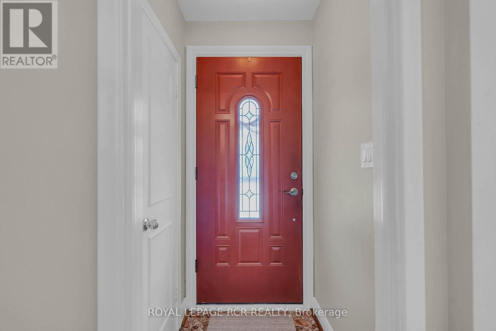 32 Beacon Road, Toronto, Ontario  M1P 1G7 - Photo 6 - E13042082