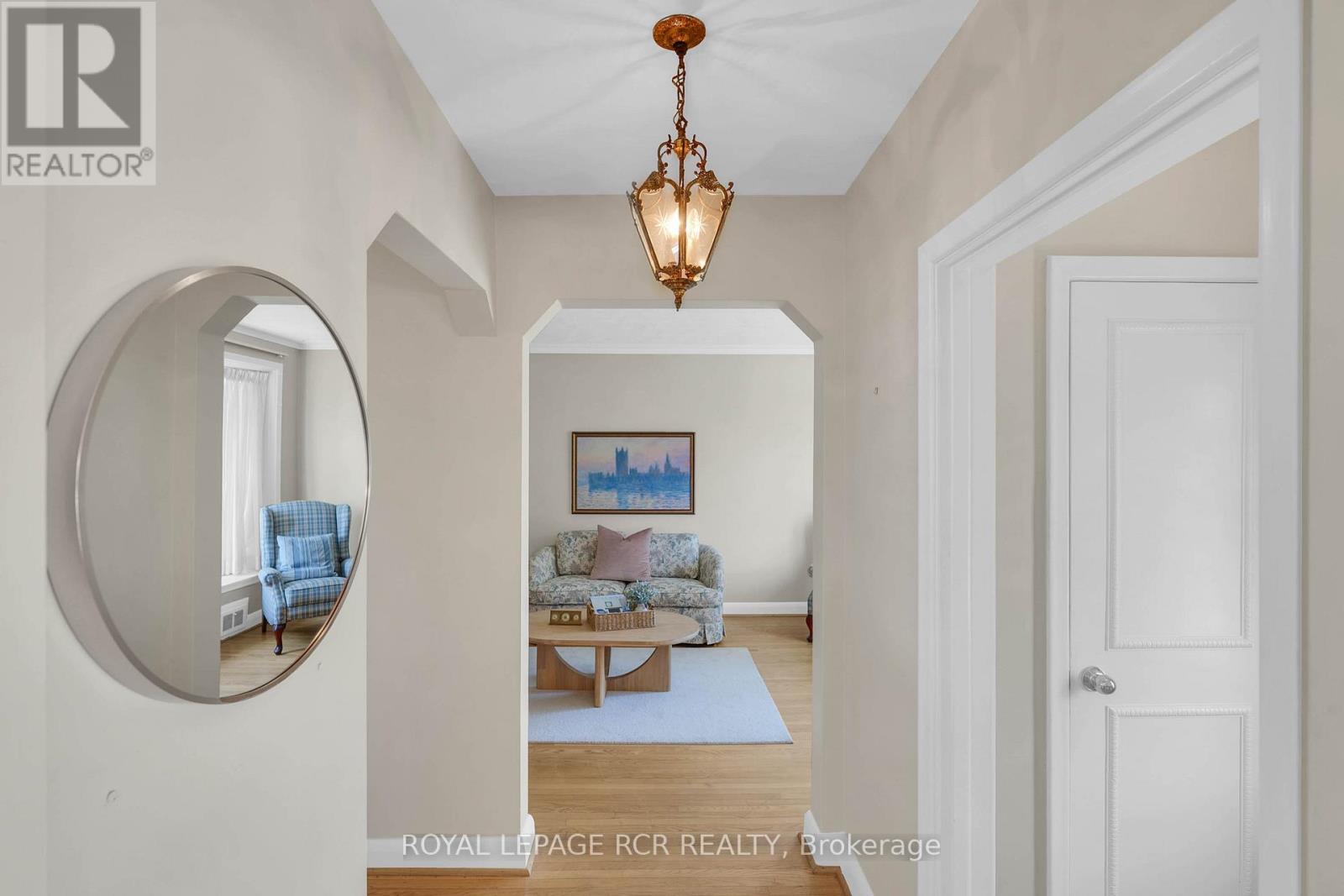 32 Beacon Road, Toronto, Ontario  M1P 1G7 - Photo 8 - E13042082