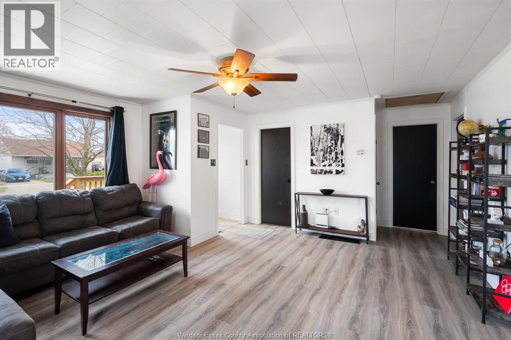 2228 Elsmere Avenue, Windsor, Ontario  N8W 2C6 - Photo 11 - 26009160