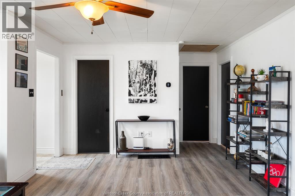 2228 Elsmere Avenue, Windsor, Ontario  N8W 2C6 - Photo 12 - 26009160