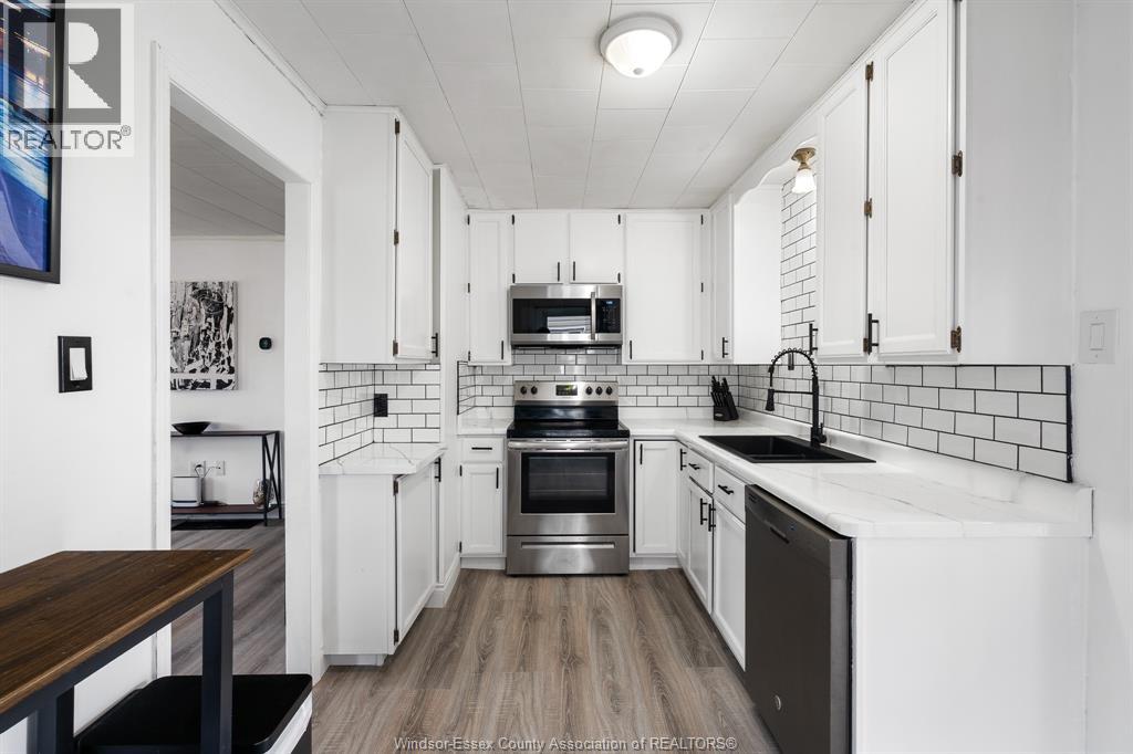 2228 Elsmere Avenue, Windsor, Ontario  N8W 2C6 - Photo 14 - 26009160