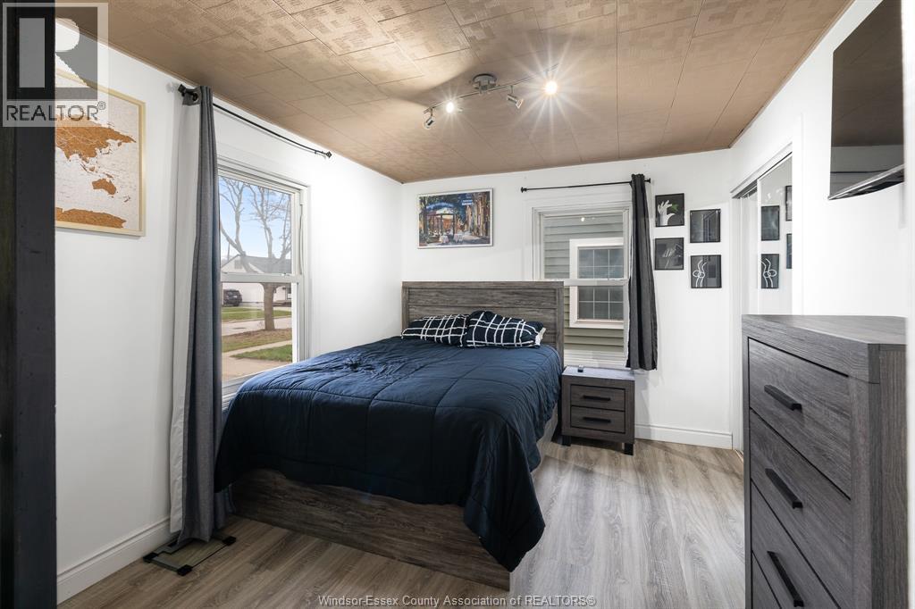 2228 Elsmere Avenue, Windsor, Ontario  N8W 2C6 - Photo 23 - 26009160