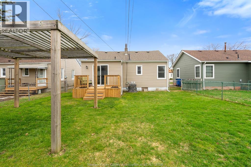 2228 Elsmere Avenue, Windsor, Ontario  N8W 2C6 - Photo 32 - 26009160