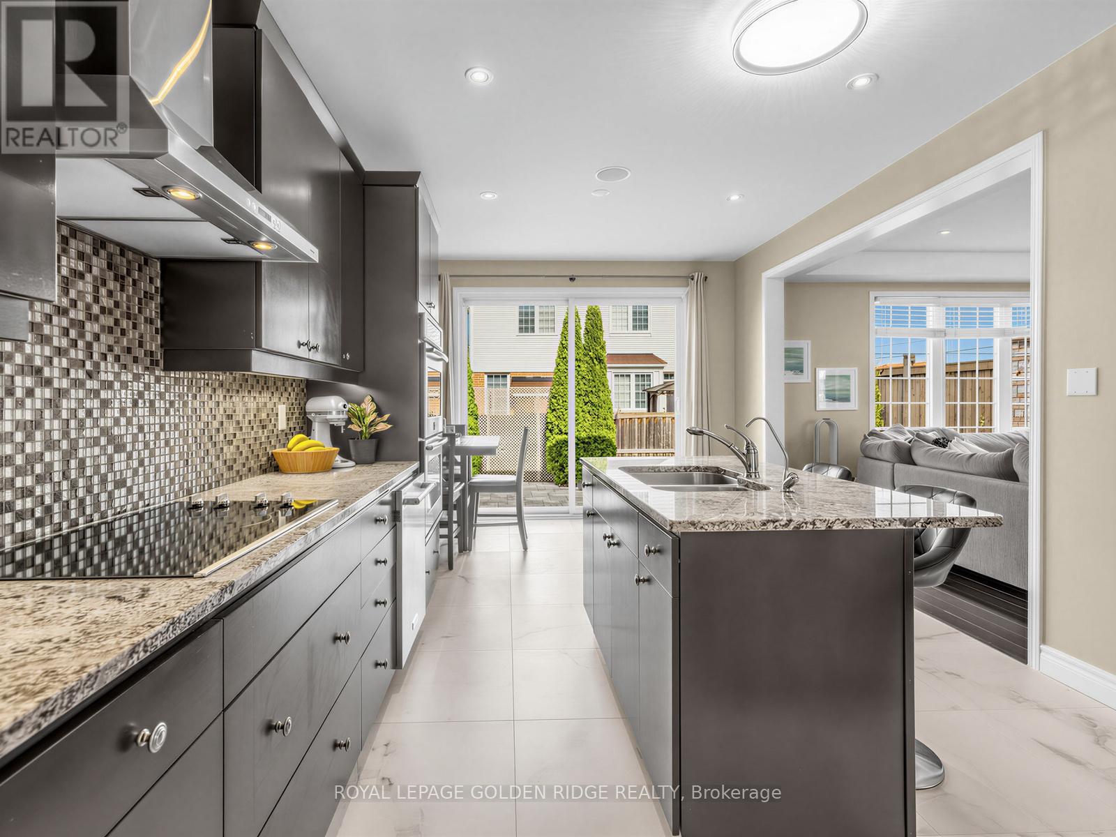 78 Bulmer Crescent, Newmarket, Ontario  L3X 3K1 - Photo 18 - N13042114