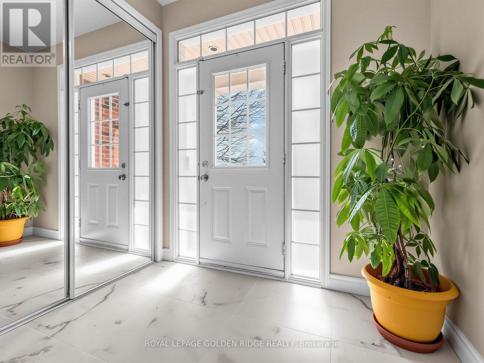 78 Bulmer Crescent, Newmarket, Ontario  L3X 3K1 - Photo 4 - N13042114