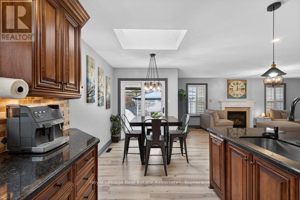 84 Loon Avenue, Barrie (Painswick South), Ontario  L4N 8V9 - Photo 12 - S13042086