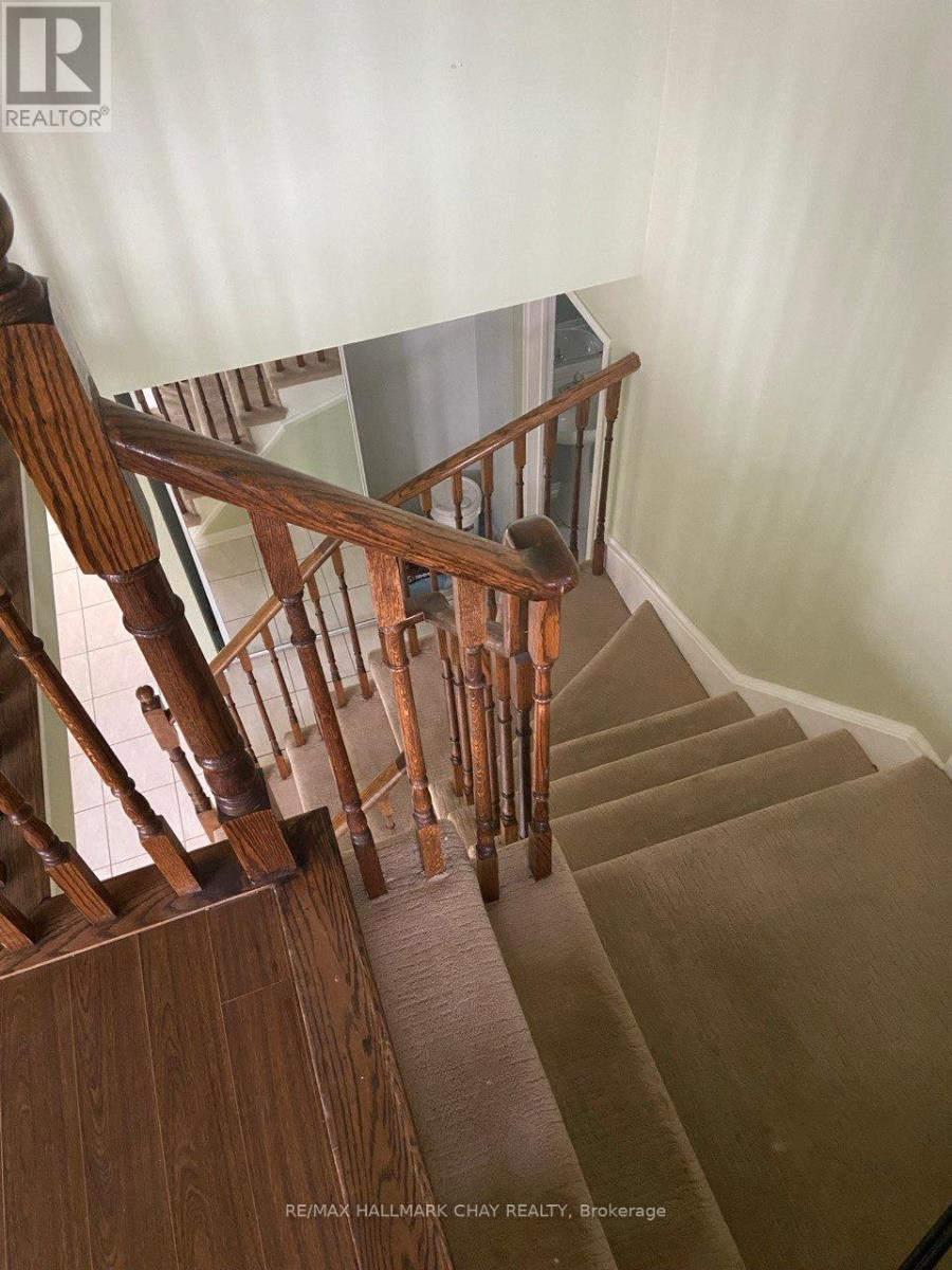 219 Wessenger Drive, Barrie (Holly), Ontario  L4N 8R4 - Photo 13 - S13042136