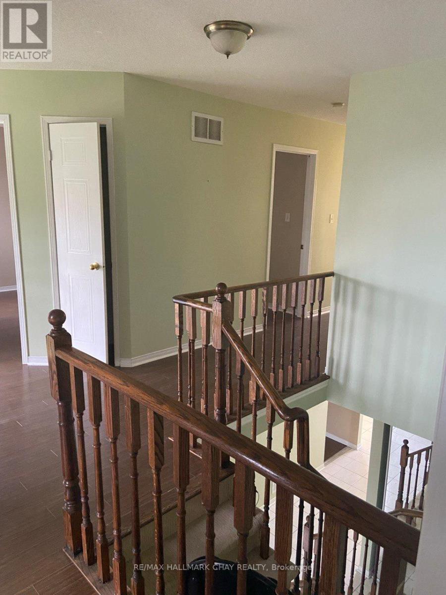 219 Wessenger Drive, Barrie (Holly), Ontario  L4N 8R4 - Photo 14 - S13042136