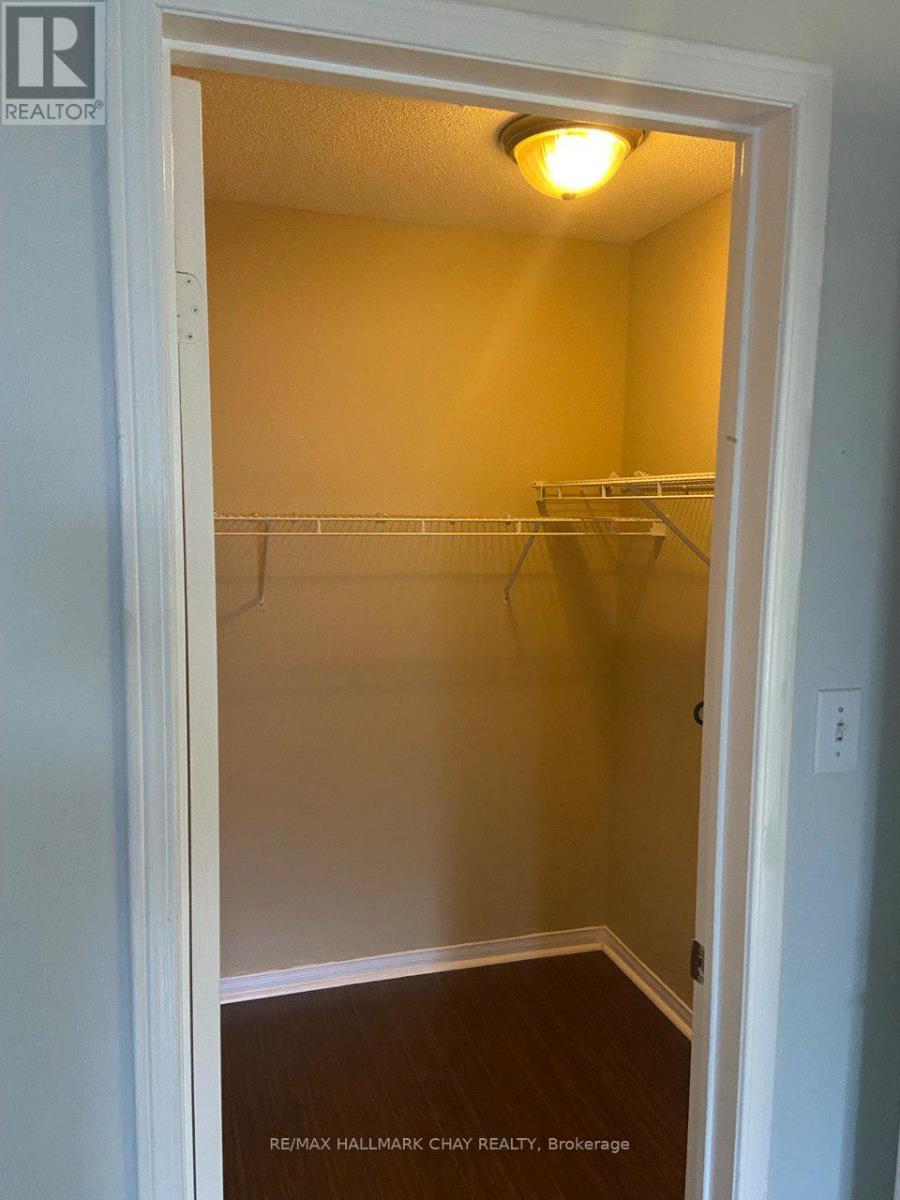 219 Wessenger Drive, Barrie (Holly), Ontario  L4N 8R4 - Photo 21 - S13042136