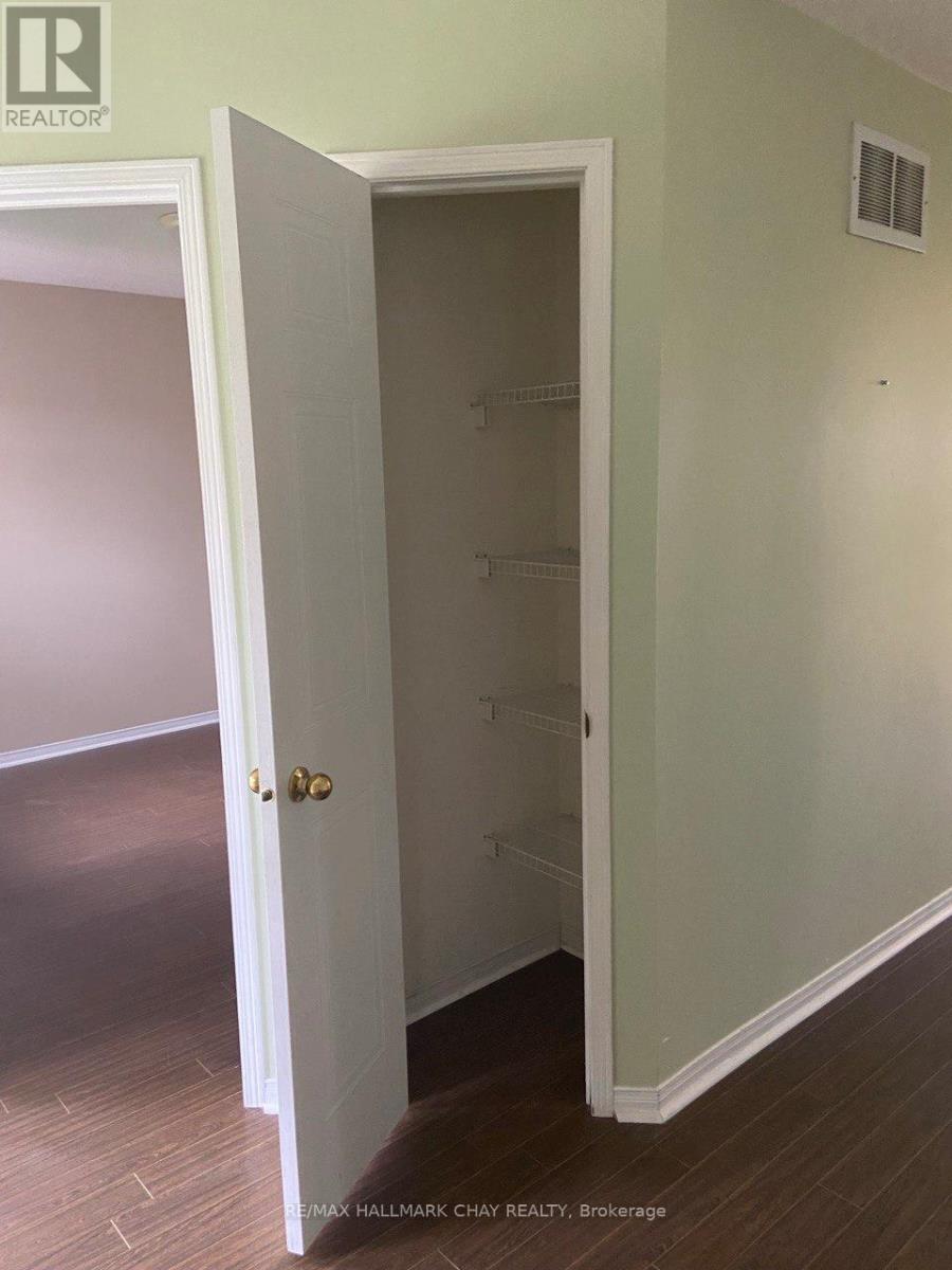 219 Wessenger Drive, Barrie (Holly), Ontario  L4N 8R4 - Photo 23 - S13042136