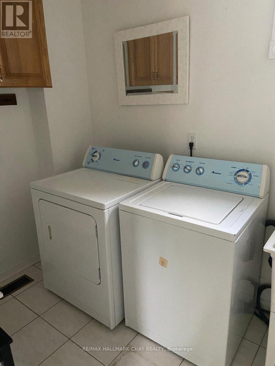 219 Wessenger Drive, Barrie (Holly), Ontario  L4N 8R4 - Photo 35 - S13042136