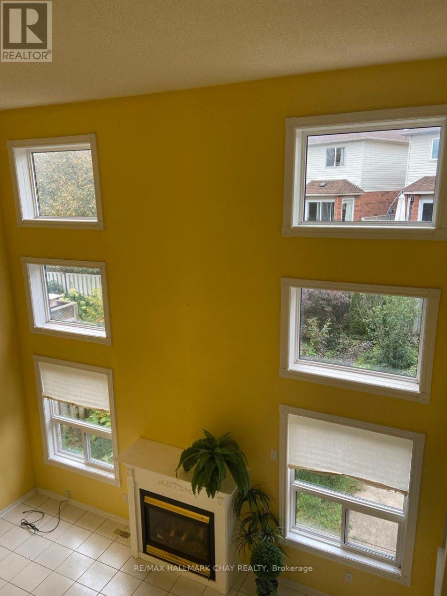 219 Wessenger Drive, Barrie (Holly), Ontario  L4N 8R4 - Photo 7 - S13042136