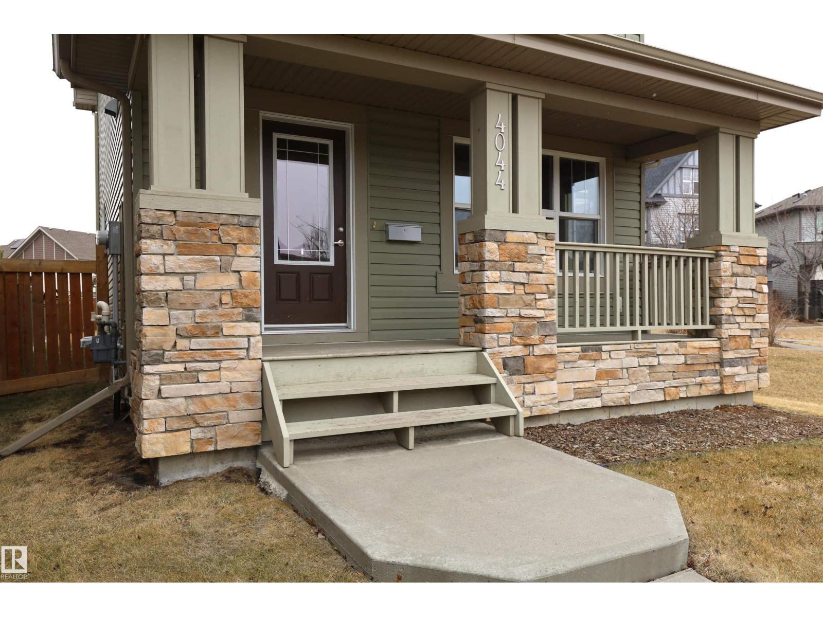 4044 Alexander Wy Sw, Edmonton, Alberta  T6W 2C6 - Photo 2 - E4482979