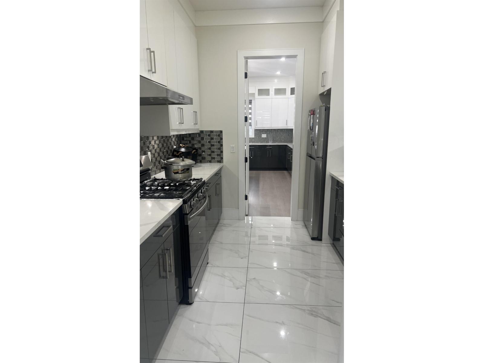 19723 31a Avenue, Langley, British Columbia  V2Z 0B2 - Photo 10 - R3097008