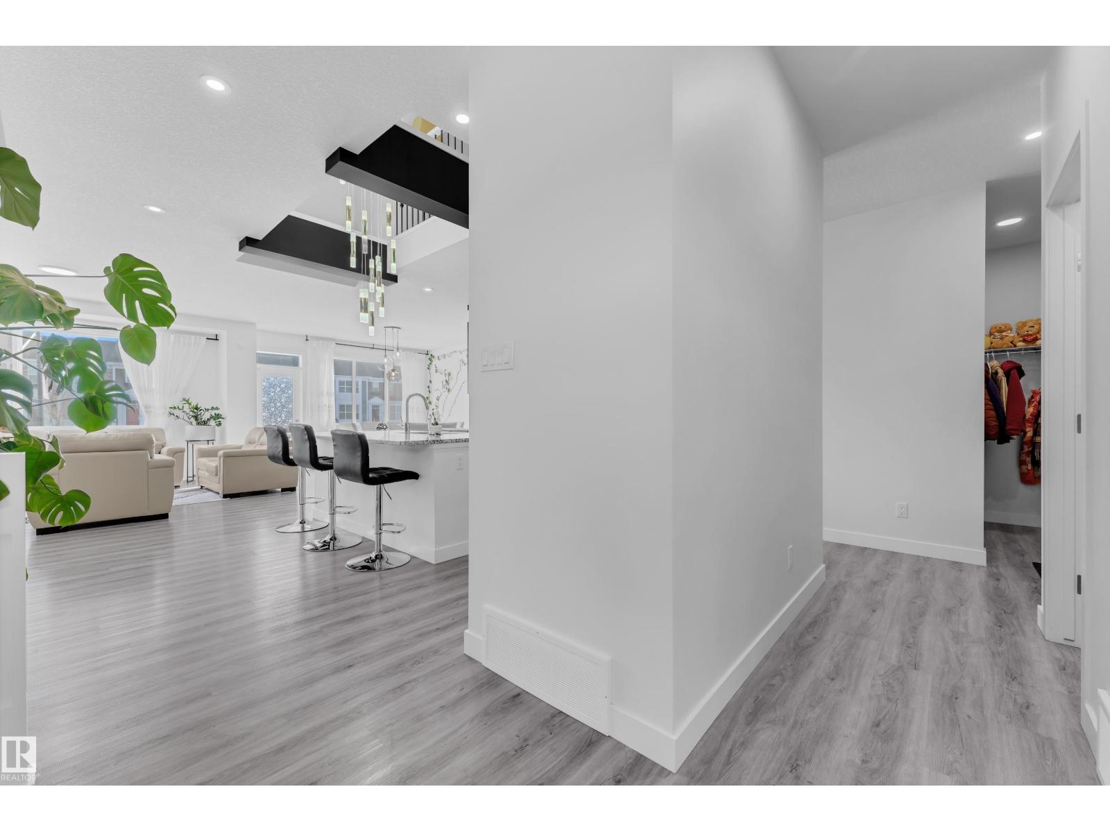 196 Edgewater Ci, Leduc, Alberta  T9E 1K5 - Photo 12 - E4484103