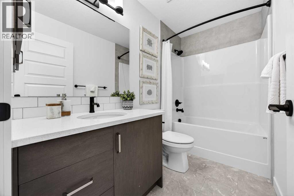 214 Bayview Park SW, Airdrie, Alberta  T4B 4G2 - Photo 27 - A2301120