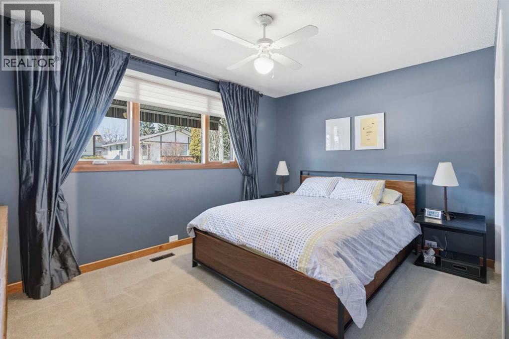 948 Canaveral Crescent Sw, Calgary, Alberta  T2W 1N5 - Photo 15 - A2301156